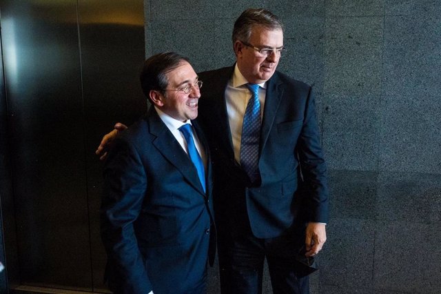 El ministro de Asuntos Exteriores, UE y Cooperación, José Manuel Albares, y su homólogo mexicano, Marcelo Ebrard