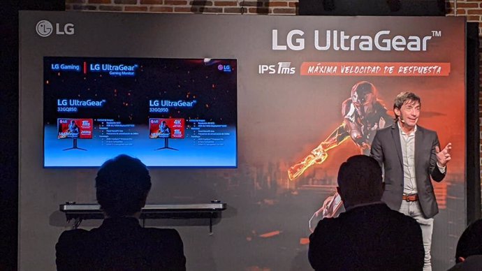 Monitores UltraGear 32GQ850 y UltraGear 32GQ950 de LG