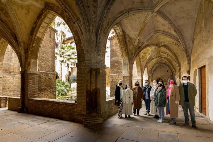 La vicealcaldesa y consejera de Cultura y Proyección Exterior, Sara Fernández, junto con la canonesa regular del Santo Sepulcro, Ana María Martín, presentan las actividades culturales del Monasterio de la Resurreccción, fruto del convenio suscrito.