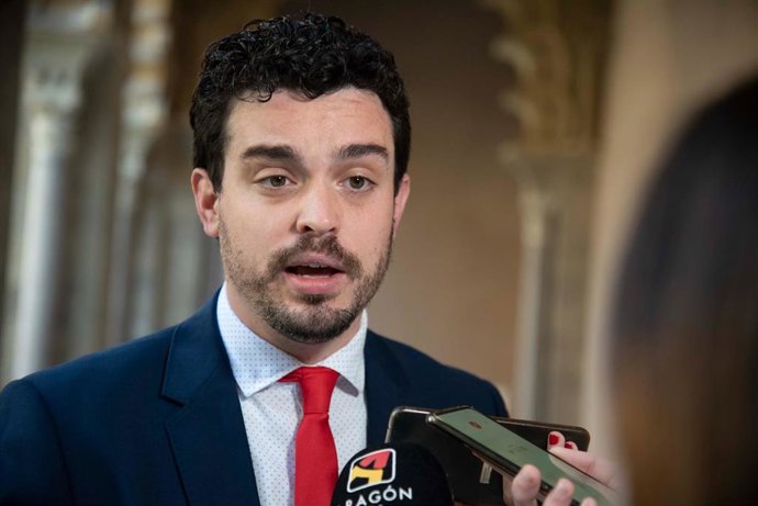 El PSOE abrirá un expediente disciplinario a los concejales de Cadrete por la moción de censura.