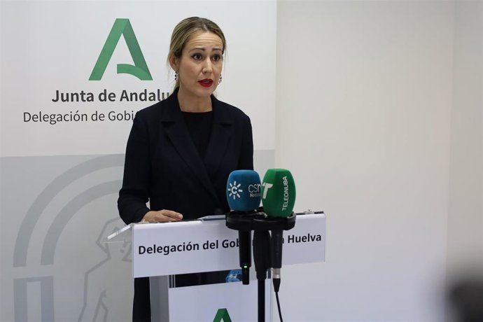 La delegada de la Junta en Huelva, Bella verano.