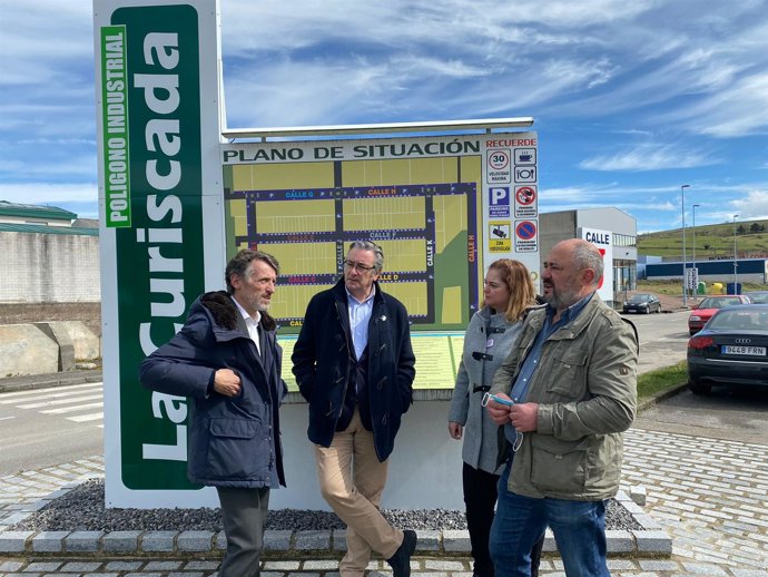 Visita del PP a La Curiscada