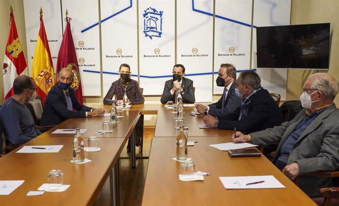 Reunión para ayudas del transporte.