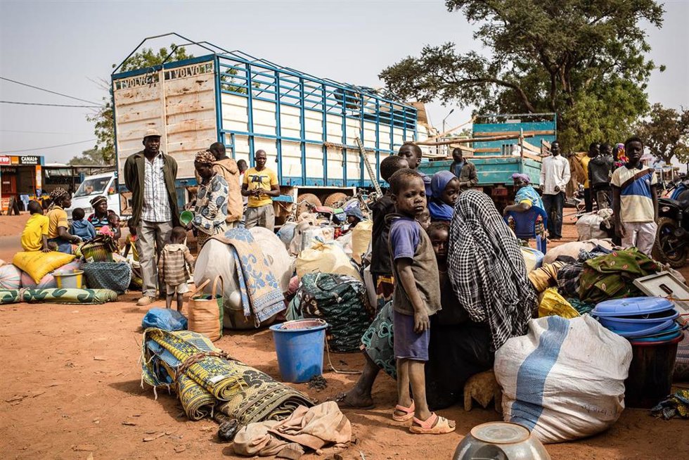 Archivo - Desplazados por la violencia en Burkina Faso.