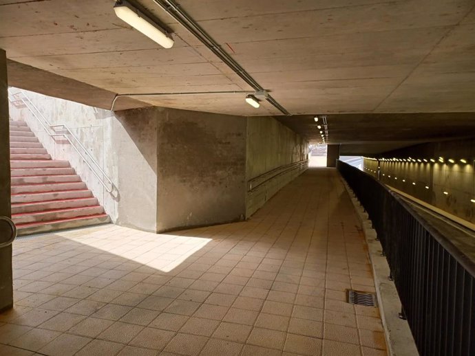 Nuevo paso subterráneo peatonal y de tráfico entre las calles Nochevieja y Andrómeda.