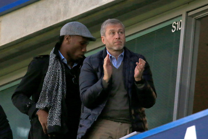 Archivo - FILED - 19 December 2015, United Kingdom, London: Russian businessman and Chelsea FC owner Roman Abramovich attends a match for the team. Abramovich has announced he will sell English football club Chelsea in the wake of his country's invasion