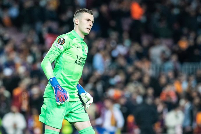 Inaki Pena of Galatasaray looks on during the Europa League match, football match played between FC Barcelona and Galatasaray at Camp Nou stadium on March 10, 2022, in Barcelona, Spain.