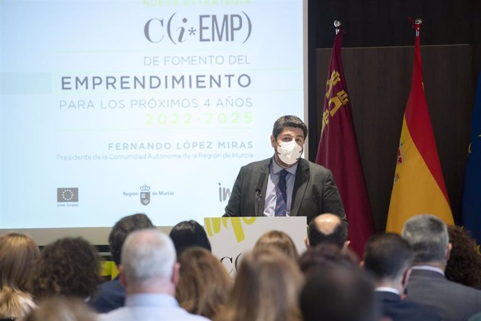 El presidente de la Comunidad, Fernando López Miras, presenta la nueva Estrategia C(i*EMP) de Fomento del Emprendimiento de la Región de Murcia para el periodo 2022-2025