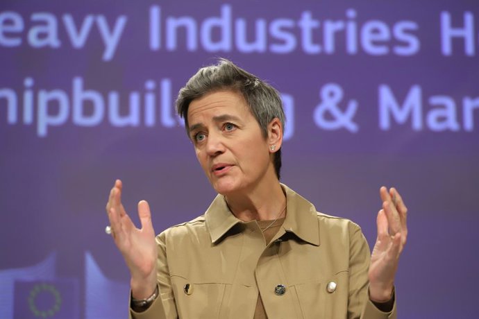 Archivo - 13 January 2022, Belgium, Brussels: EU Commissioner responsible for a Europe fit for the Digital Age Margrethe Vestager speaks during a press conference at the European Commission headquarters. The EU's competition regulator blocked the takeov