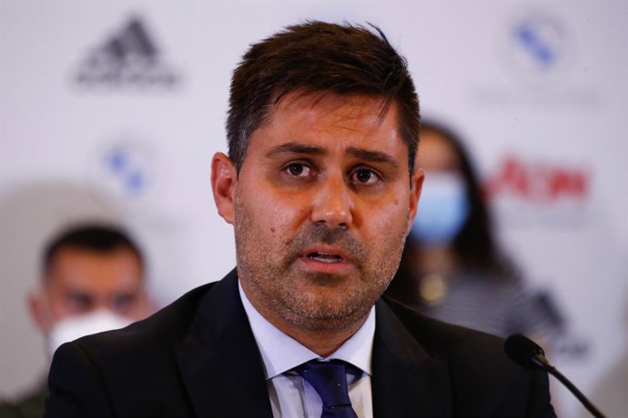 Archivo - David Aganzo, President of AFE, attends during the press conference of the Association of Spanish Footballers (AFE) denouncing the non-inclusion of Rayo Vallecano players in Social Security as professionals on August 19, 2021, in Madrid, Spain.