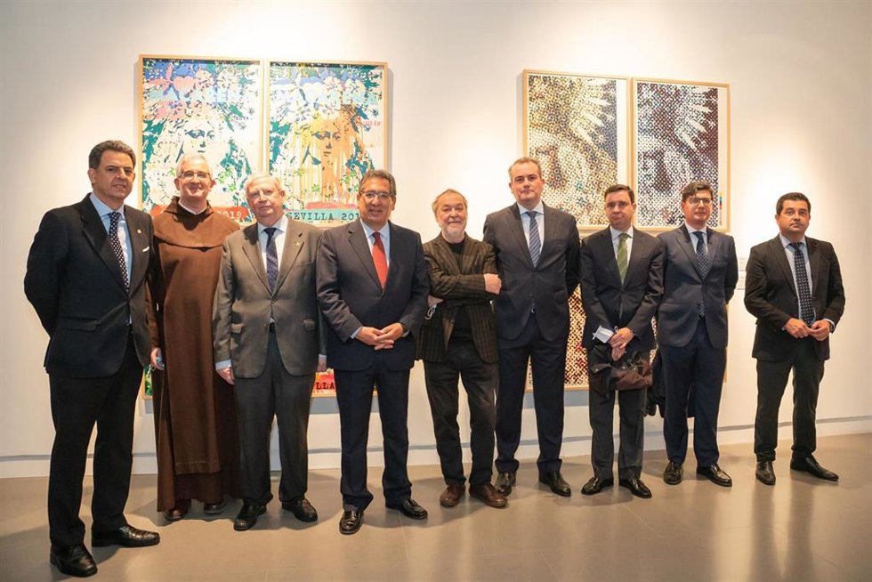 Inauguración de las dos exposiciones que ofrece sobre la Semana Santa la Fundación Cajasol.