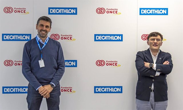Fundación ONCE y Decathlon España se unen para fomentar el empleo.