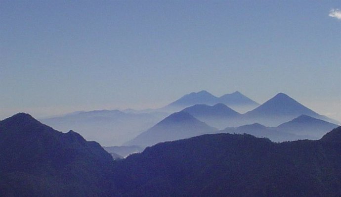 Frente volcánico en Guatemala, parte del Anillo de Fuego del Pacífico