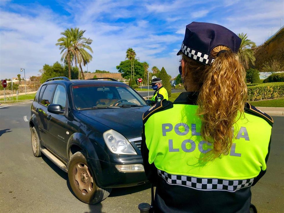 Archivo - Agentes de la Policía Local de Alcalá 