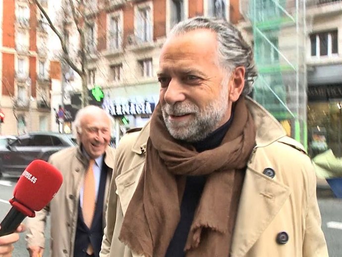 BILL SAAD, NOVIO DE NIEVES ÁLVAREZ