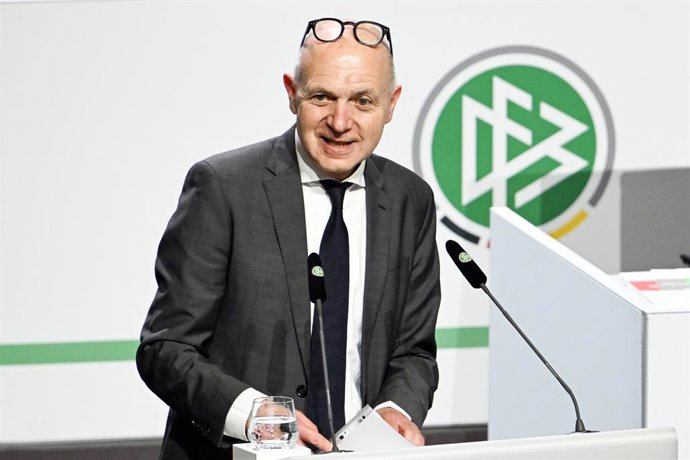 11 March 2022, North Rhine-Westphalia, Bonn: Bernd Neuendorf delivers a speech after he was elected as new president of the German Football Association (DFB) during a session of the DFB-Bundestag. Photo: Federico Gambarini/dpa