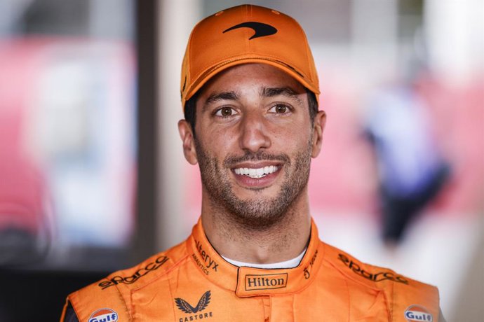 RICCIARDO Daniel (aus), McLaren F1 Team MCL36, portrait during the pre-season track session prior the 2022 FIA Formula One World Championship, on the Circuit de Barcelona-Catalunya, from February 23 to 25, 2022 in Montmelo, near Barcelona, Spain - Photo