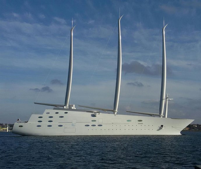 El yate a vela más grande del mundo, perteneciente al oligarca ruso Andrey Igorevich
