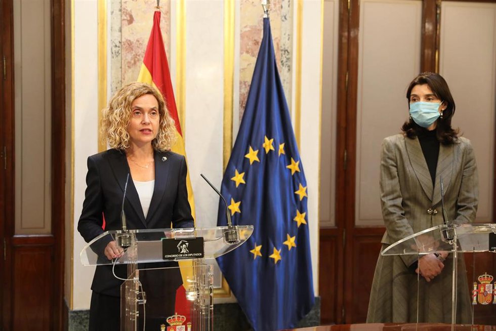 Archivo - Las presidenta del Congreso, Meritxell Batet (i) y la ministra de Justicia, Pilar Llop.
