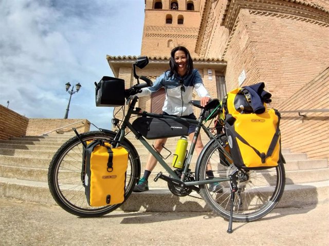 'Jorney From The Road', Un Proyecto Para Viajar Desde La Ciudad Hasta Asia En Bici.