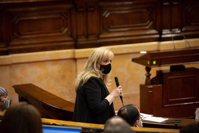 La consellera de Servicios Sociales de la Generalitat, Violant Cervera.