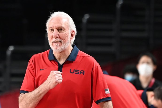 Archivo - 07 August 2021, Japan, Saitama: USACoach Gregg Popovich reacts on the sidelines during the men's final basketball match between France and USA at the Saitama Super Arena, as part of the Tokyo 2020 Olympic Games. Photo: Swen Pfrtner/dpa