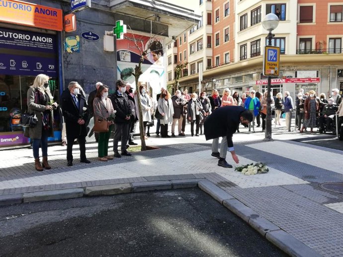 Homenaje en San Sebastián a Francisco Javier Gómez Elosegui, asesinado por ETA hace 25 años