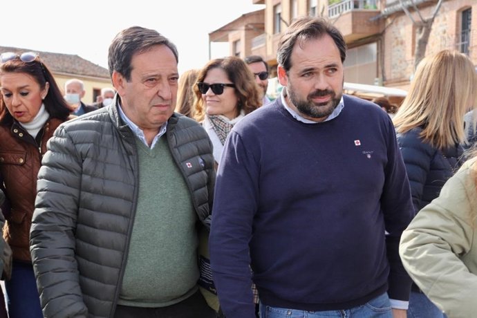 El presidente regional del PP, Paco Núñez, en Los Navalucillos.