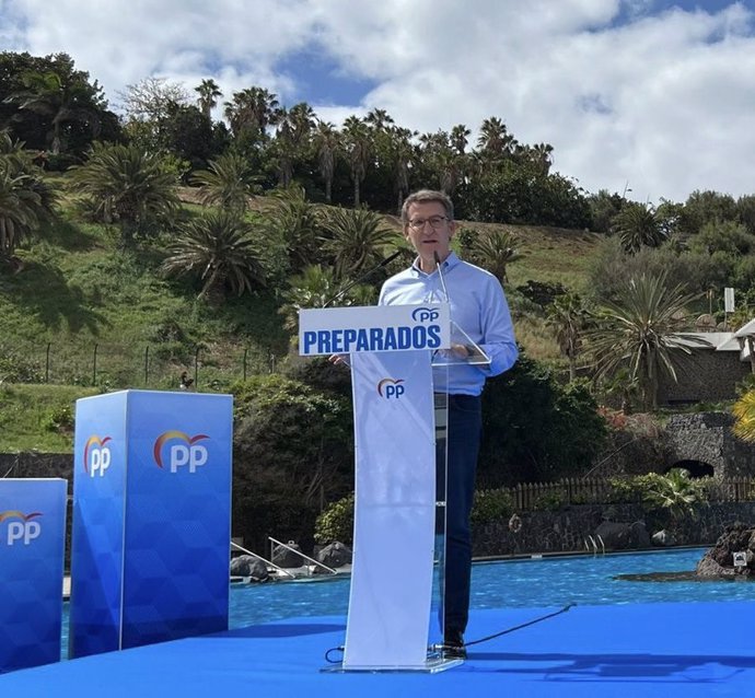 El presidente de la Xunta de Galicia y candidato único a la presidencia del Partido Popular (PP), Alberto Núñez Feijóo, este sábado en Tenerife
