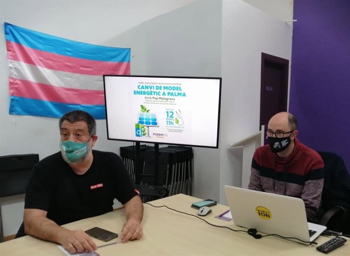 El portavoz de Podemos Palma, Jesús Jurado, junto con el secretario de análisis político de Podemos Baleares y director general de Energía y Cambio Climático del Govern, Pep Malagrava.