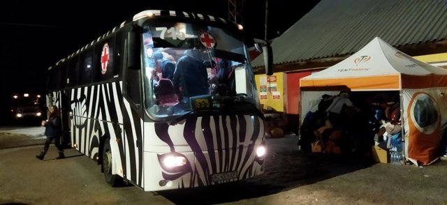 Refugiados ucranianos en la frontera entre Polonoa y Ucrania