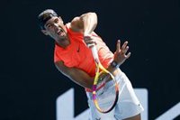 Nadal saca la épica para empezar en Indian Wells