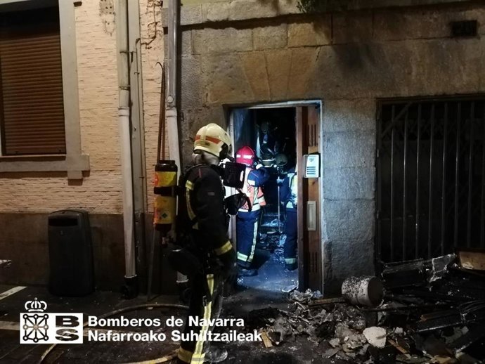 Incendio en un bloque de viviendas de la calle Merced de Pamplona