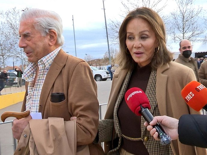 MARIO VARGAS LLOSA E ISABEL PREYSLER