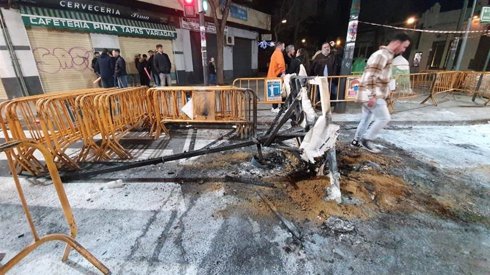 Imagen de la falla quemada, perteneciente a la comisión Avenida Burjassot-Joaquín Ballester de Valncia.