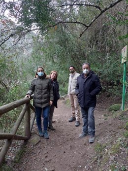 Junta destaca que el sendero que recorre el Río Borosa es ahora "más atractivo y seguro"