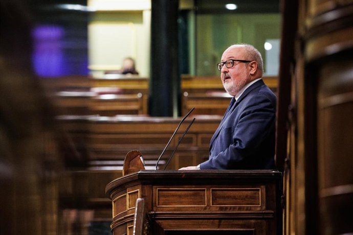 Archivo - El diputado de ERC, Joan Capdevila i Esteve, interviene en una sesión plenaria, en el Congreso 