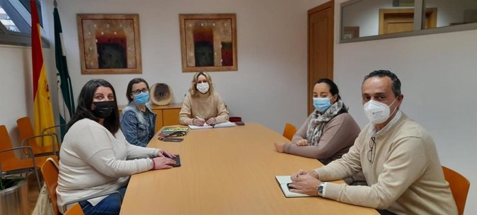 Junta destaca "su refuerzo" al diálogo y colaboración con las familias en Córdoba