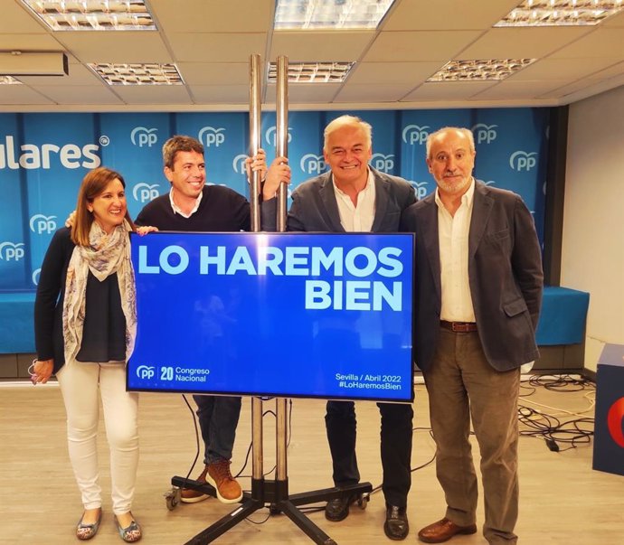 El presidente del comité organizador del XX Congreso Nacional del PP, Esteban González Pons, presenta el lema de este encuentro: 'Lo haremos bien'.