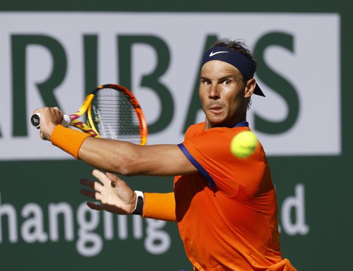 12 March 2022, US, Indian Wells: Spainsh tennis player Rafael Nadal returns a shot against USA's Sebastian Korda during their Men's Singles Round of 64 Tennis match of the Indian Wells Masters tennis tournament at Indian Wells Tennis Garden. Photo: Char