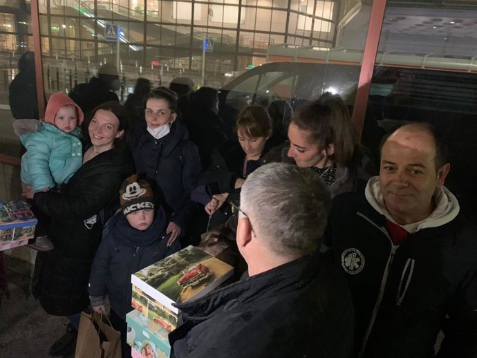 Un trabajo "en cadena" y lleno de "solidaridad" ayuda a traer a una familia ucraniana hasta La Rioja