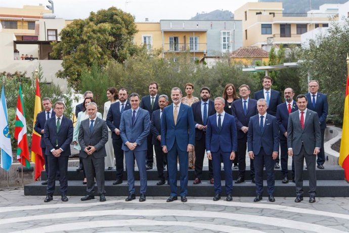 Foto de familia en la Conferencia de Presidentes, en La Palma.