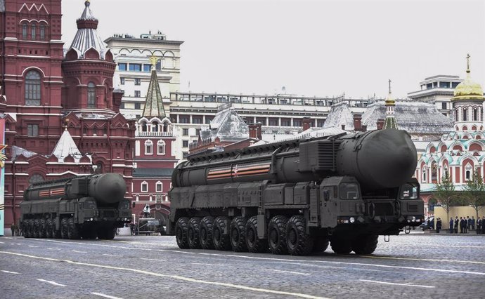 Archivo - HANDOUT - 09 May 2019, Russia, Moscow: Russian Yars RS-24 intercontinental ballistic missile system seen during the Victory Day military parade, marking the 74th anniversary of the Russian victory over Nazi Germany in World War II, at the Red 