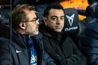Xavi: "La gente ve que Dembélé se deja la vida por el Barça"