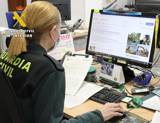 Archivo - La Guardia Civil ha investigado el caso e identificado al presunto autor de la estafa.