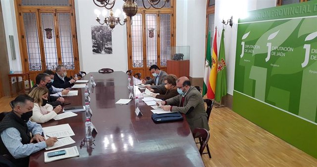 Reunión del patronato de la Fundación Legado Literario Miguel Hernández.