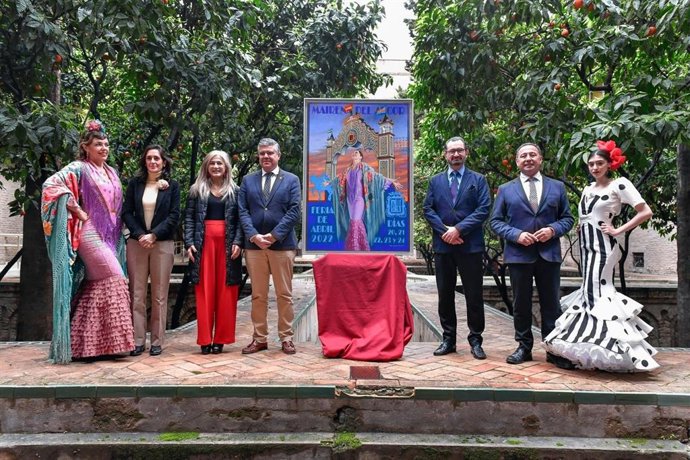 Presentación del cartel de la Feria de Mairena del Alcor en la Delegación del Gobierno de la Junta en Sevilla.