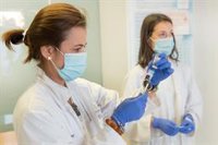 El 86,4% de los andaluces tiene la pauta Covid completa y más de 7,5 millones tiene al menos una dosis