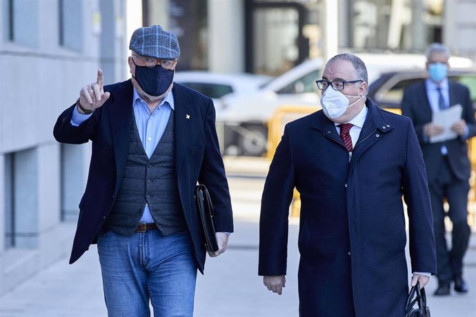 El ahora comisario jubilado José Manuel Villarejo, a su llegada a la Audiencia Nacional para declarar como investigado en relación con CENYT, a 28 de febrero de 2022, en Madrid (España). El excomisario declara de nuevo por sus trabajos con CENYT, el gru