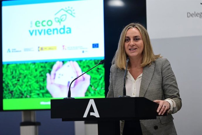 La consejera de Fomento, Infraestructuras y Ordenación del Territorio, Marifrán Carazo.